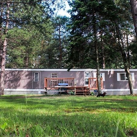 Algonquin'S Edge Resort Madawaska Ngoại thất bức ảnh