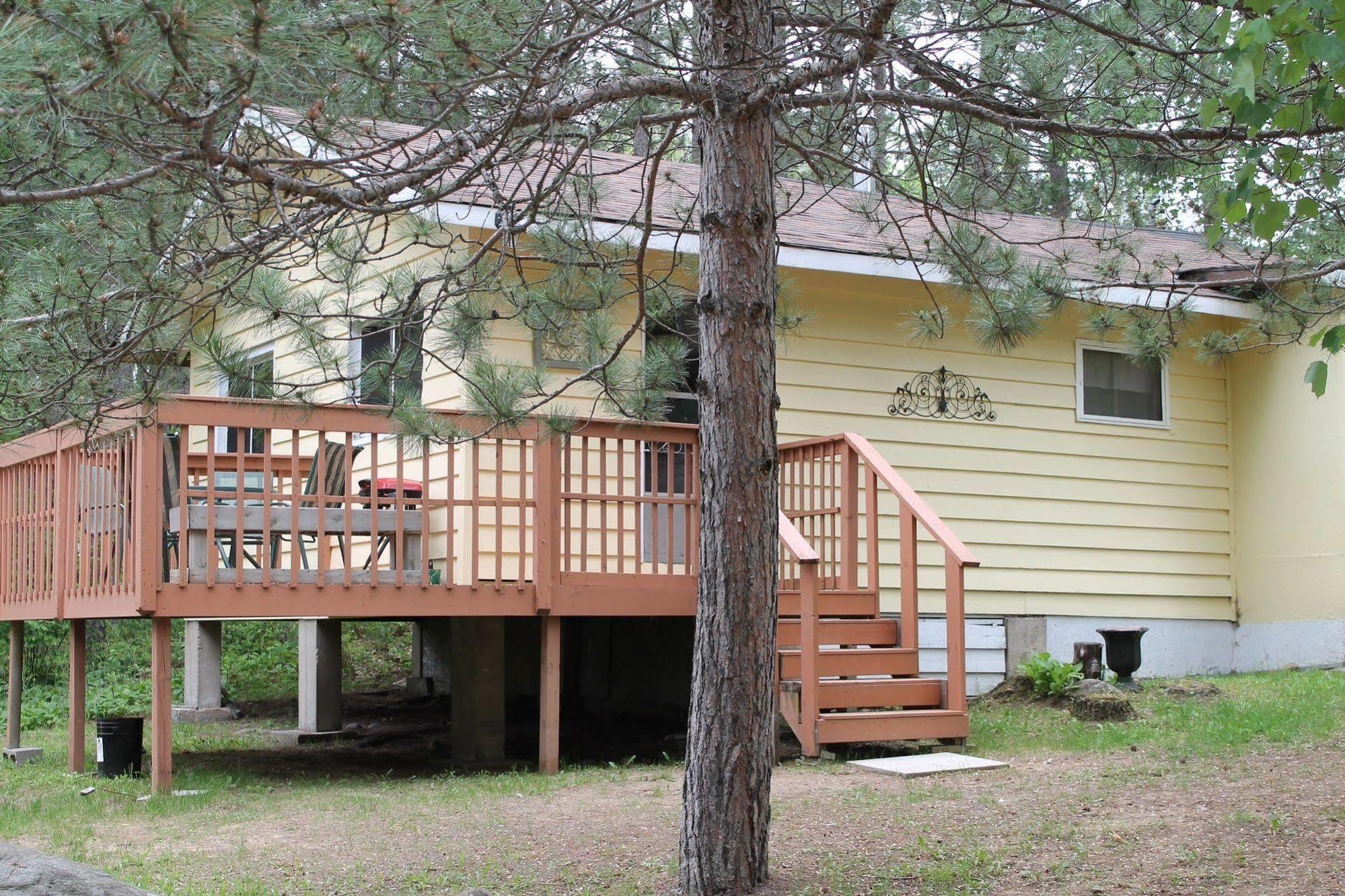 Algonquin'S Edge Resort Madawaska Ngoại thất bức ảnh