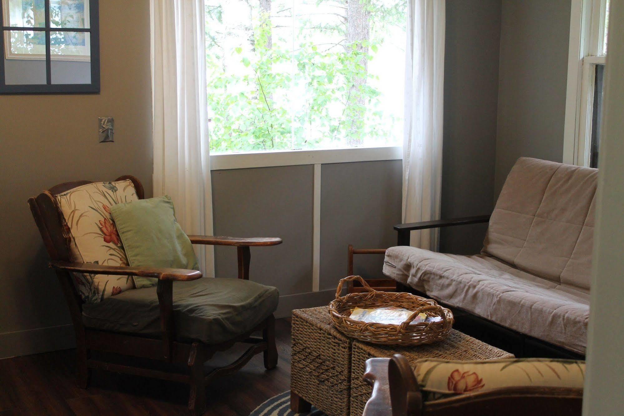 Algonquin'S Edge Resort Madawaska Ngoại thất bức ảnh